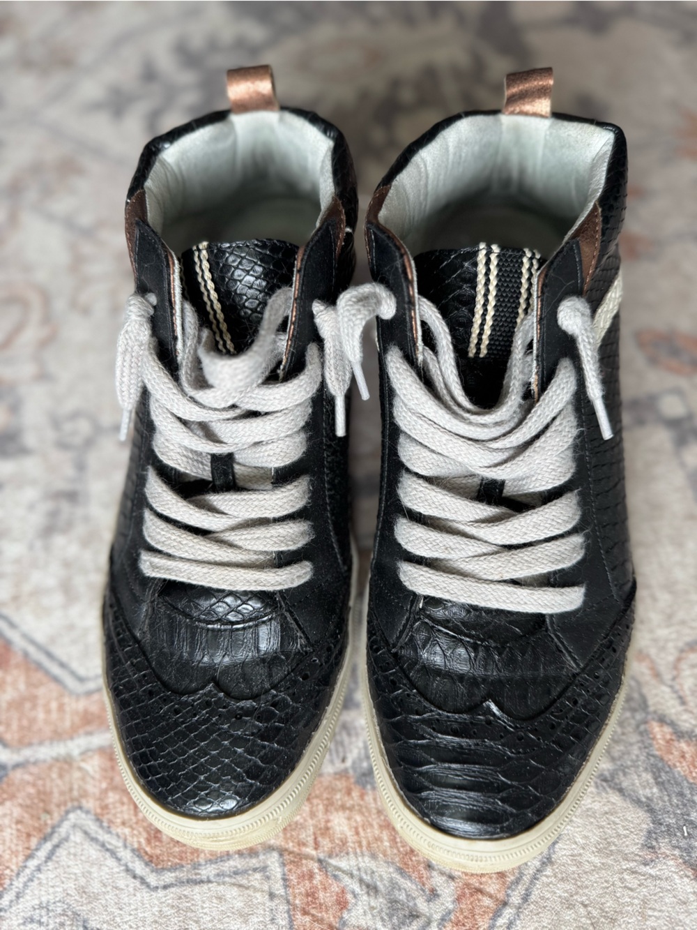 ShuShop Riley Black Snake
